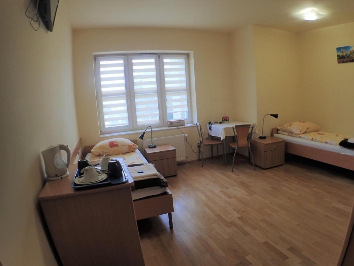 Nawojka Hotele Studenckie Cracovia Esterno foto